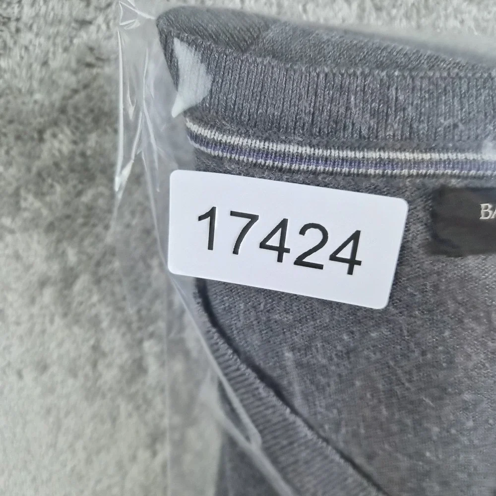 Banana Republic Sweater Mens Medium Gray Silk Cashmere Knit Luxury Blend V Neck